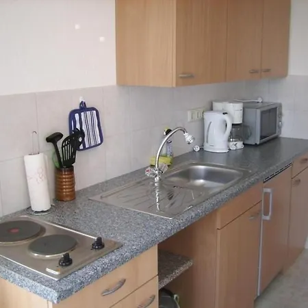 Apartment Fuer 2 Pers- By Interhome